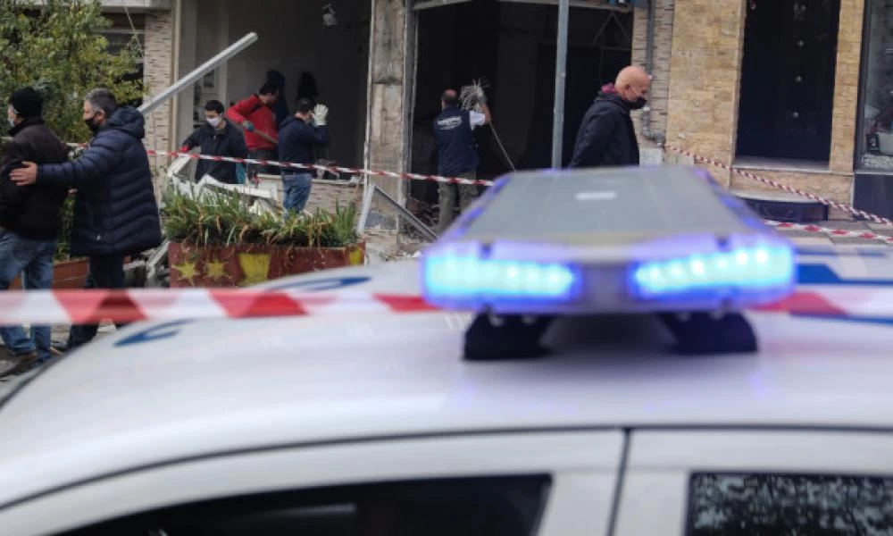 Κλοπή ATM: Καρέ-καρέ η στιγμή της έκρηξης στην Μεταμόρφωση